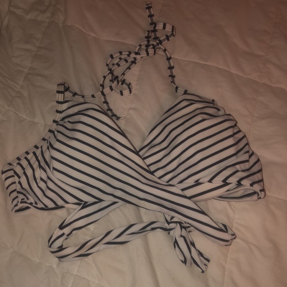 S-M Clothes - Picture 2 of 6